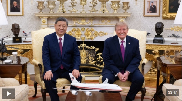 大国外交进行时丨习近平同美国总统特朗普小范围交流